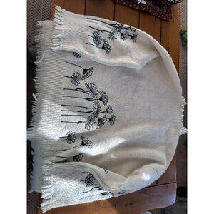 Zara White Knit Sweater With Black Floral Embroidery & Fringe Hem Womens S
